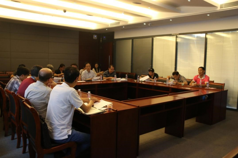 明星色情小说
召开校友会会长会议